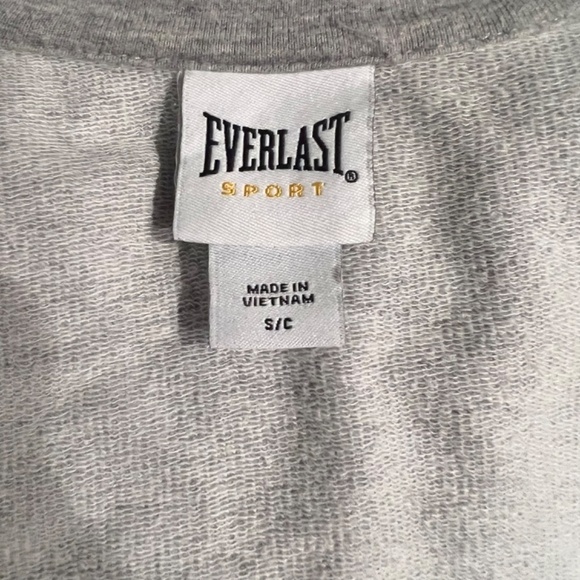 Everlast sweater/cardigan sporty size S preloved - Picture 5 of 6